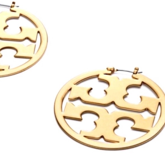 TORY BURCH • Gold Miller Logo Large Statement Hoop Earrings - Picture 6 of 9